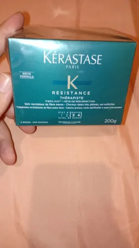 Máscara de tratamento Kérastase Resistance Thèrapiste lacrada.t