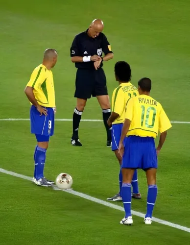 Camisa Seleção Brasileira Retrô 2002 Ronaldo