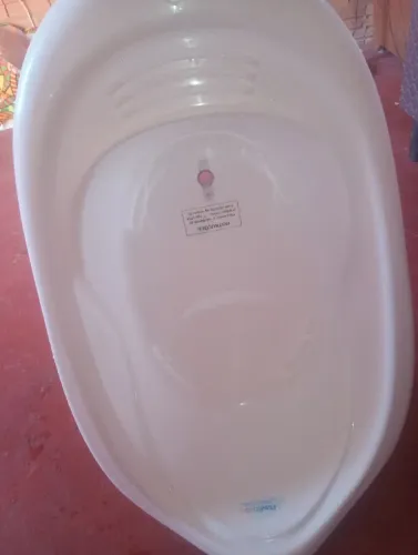 Banheira para bebê branco de 22l