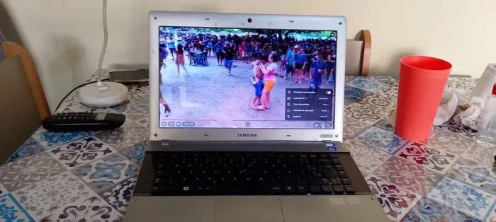 Notebook Samsung rv411 I3 8GB funcionando