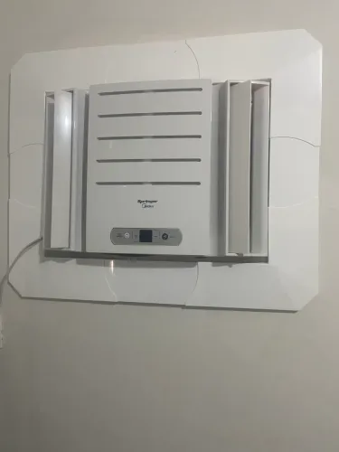 Ar-condicionado Janela 10.000 BTUs (com controle)