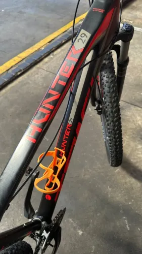 Bicicleta Hunter Aro 29 - Quadro Alumínio 19" - Shimano Altus