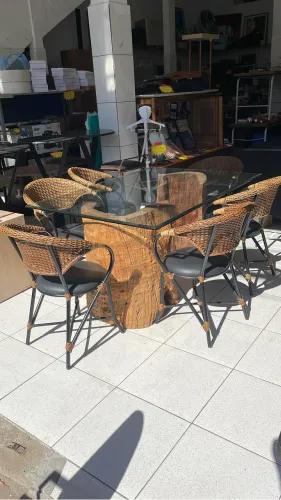 Mesa com 6 cadeiras bases Guarantã
