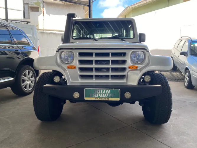 Troller T-4 4X4 2.8 TB Int. Cap. Rígida Diesel 2005