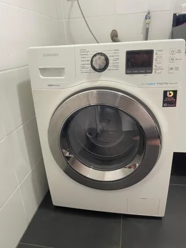 Máquina de lavar roupa