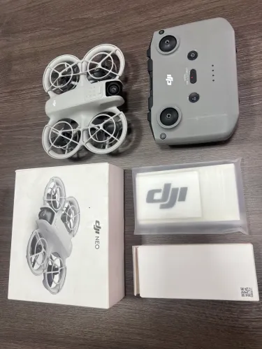 Drone DJI modelo NEO - Combo c/ Controle