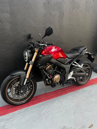 Honda CB 650 R