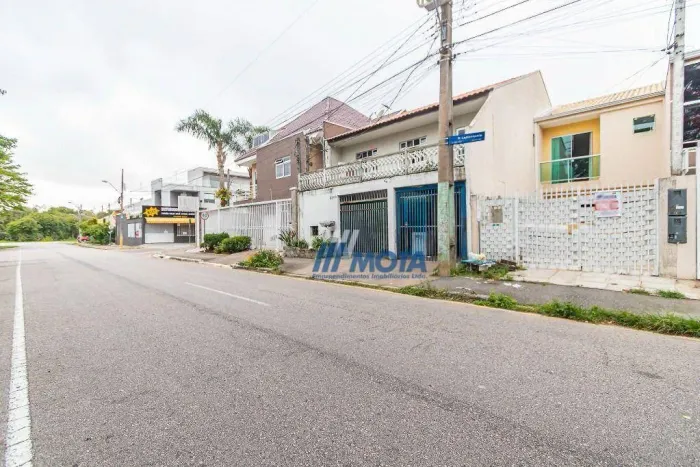 Sobrado com 3 dormitórios à venda, 70 m² por R$ 350.000,00 - Sítio Cercado - Curitiba/PR