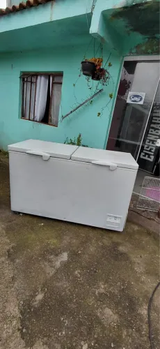 Freezer Fricon duas portas 220v funcionando ENTREGO
