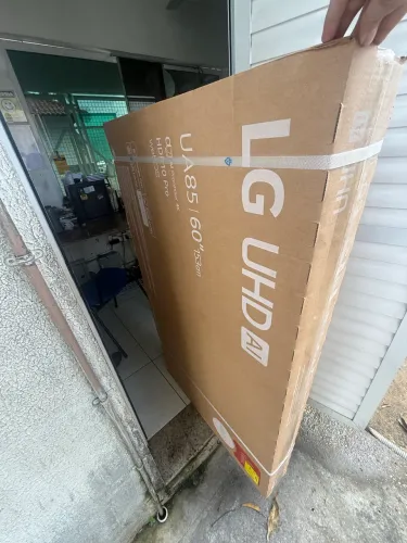 Smart TV 60" UHD 4K LG 