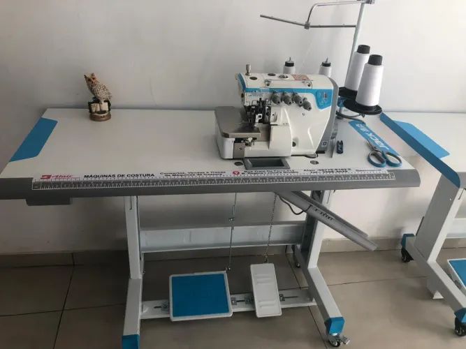 Apenas vendo 2 máquinas de costura da marca jack ambas novas ,garantia nota fiscal .