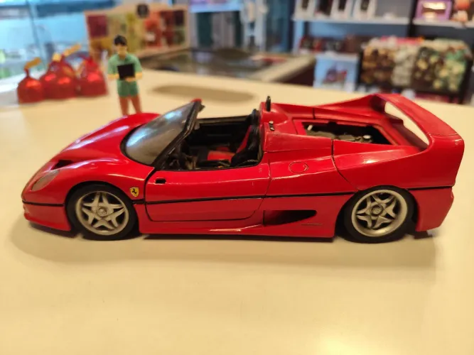 Ferrari f50 1/18