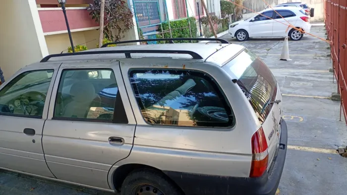 Ford Escort SW GL 1.6 MPI 2002