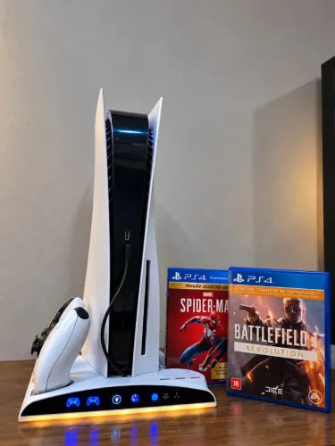PS5 COM LEITOR COMPLETO