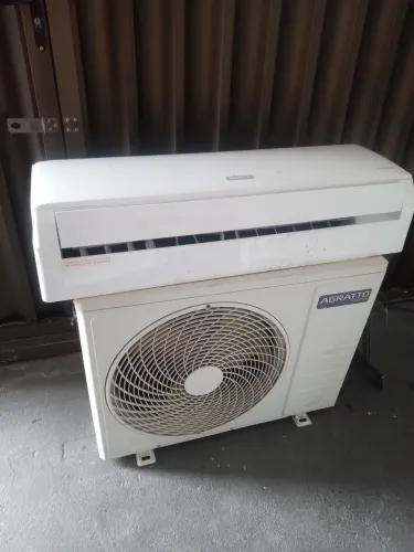 Vendo ar-condicionado 18 mil BTUs ( inverter )