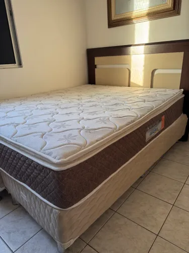 VENDO CAMA BOX QUENN