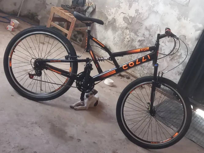 Bicicleta nova não usada. De 1000R$ por 850R$. Para vender rápido, valor negociável.