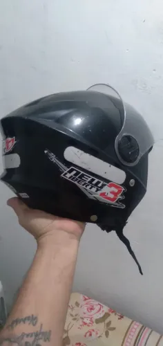 Capacete