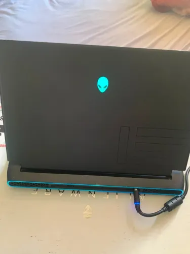 ALIENWARE m15 R6 - RTX 3070 8GB - 32GB RAM - VENDO OU TROCO