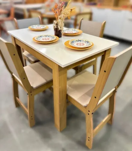 Mesa de jantar completa a pronta entrega