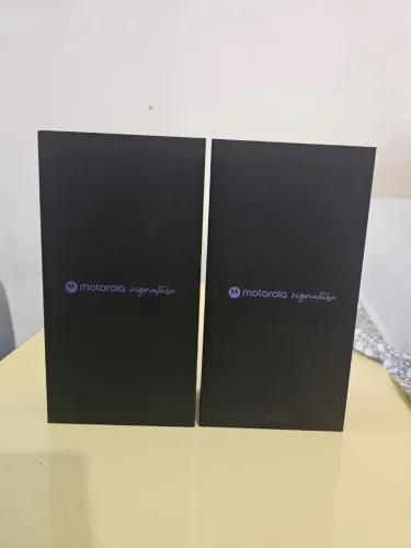 Motorola Signature 5G - 512GB 24GB RAM PRETO/VERDE - NOVO LACRADO