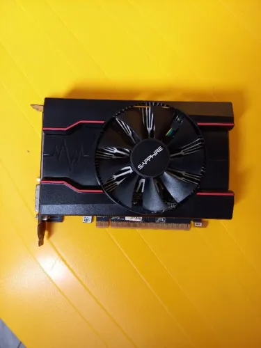 RX 550 4GB (Não dá vídeo)