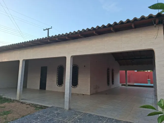 Alugar-se casa no bairro Cambará