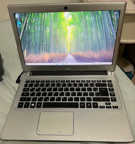 Notebook Acer Aspire i5 - 6 GB RAM - Funcionando
