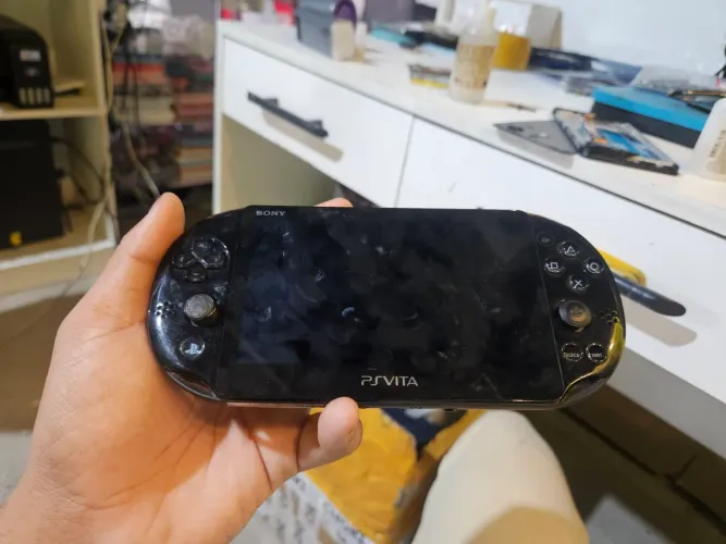 PlayStation vita slim