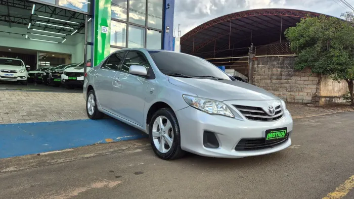 Toyota Corolla GLI 1.8 Flex 16V Aut. 2012