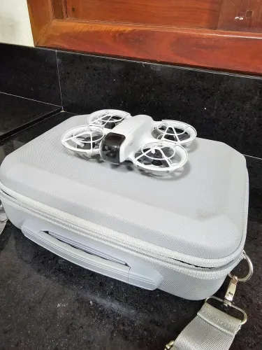 Drone DJI Neo - Combo Flymore