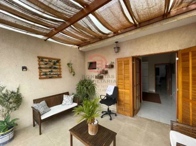 SOBRADO INDIVIDUAL - VILA RÉ