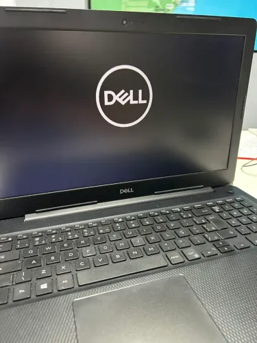 Dell Inspiron 3583, SSD 512 GB com i5-8265U. Usado em bom estado