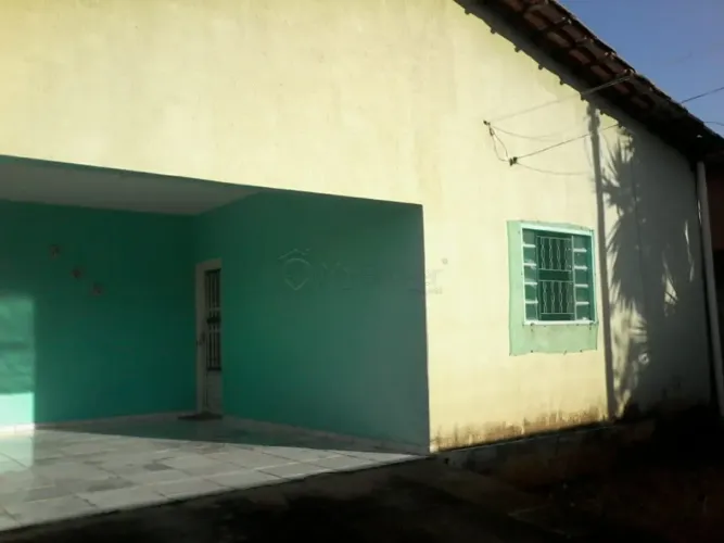 Casa 3 Quartos - Residencial Canadá