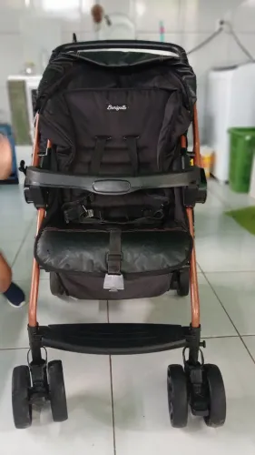 Carrinho de bebe e berço portátil