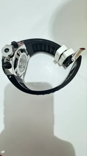 Relógio Invicta SubAqua Nomad IV