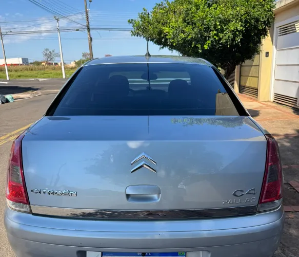 Citroen C4 Pallas GLX 2.0/2.0 Flex 16V Mec. 2013