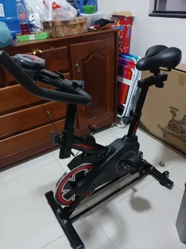 Bicicleta Ergométrica Bike Spinning 6kg Sensação inércia Fitness Preto e Vermelho Sevenfit