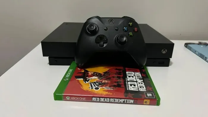 XBOX ONE X - 1TB + (CONTROLE | REDDEAD2)