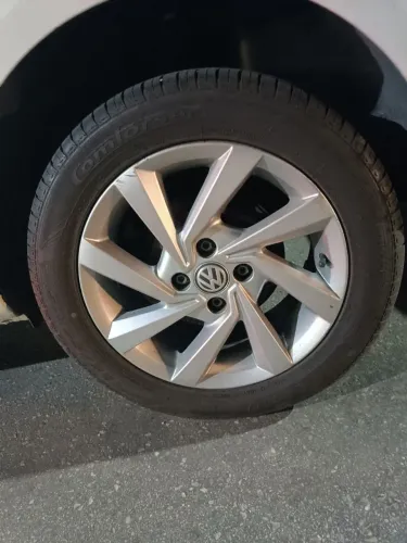 Rodas aro 15 com pneus 195/55 R15