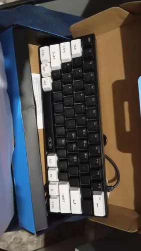 Teclado gamer Magegee T591