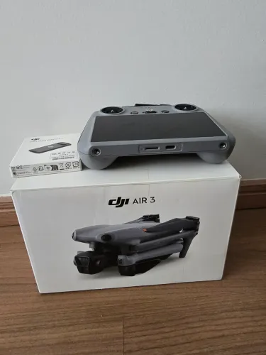 Drone DJI Fly 3 controle RC2 com tela 