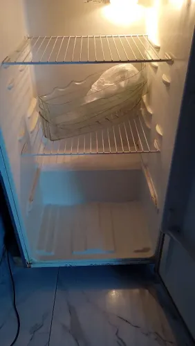 Vendo ou troco geladeira