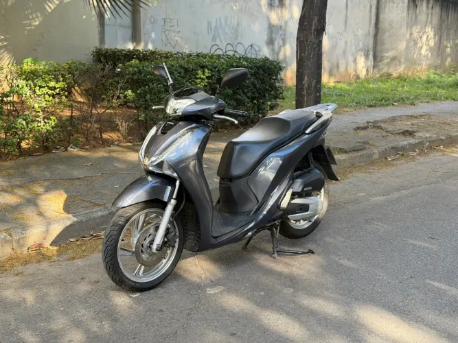 MOTO HONDA SH 150i 