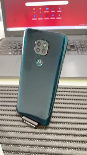 Moto G9 play a venda