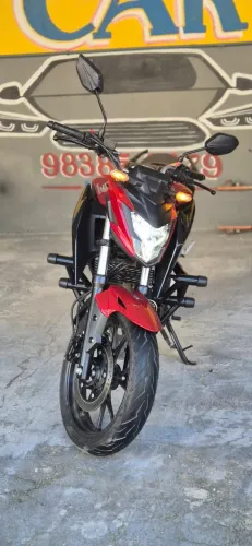 Honda Twister 300cc 2025
