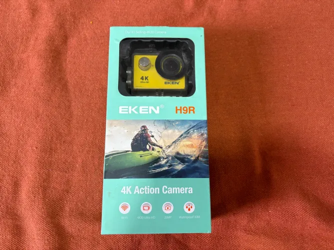 Câmera de vídeo Eken H9R Sport 4K Capacete Controle Amarela