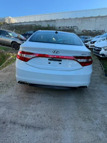 Parachoque Traseiro Hyundai Azera 3.0 V6 2014 Flex Automatico 270cvs