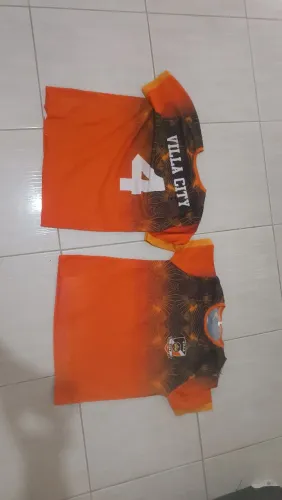 Uniforme com 12 camisas