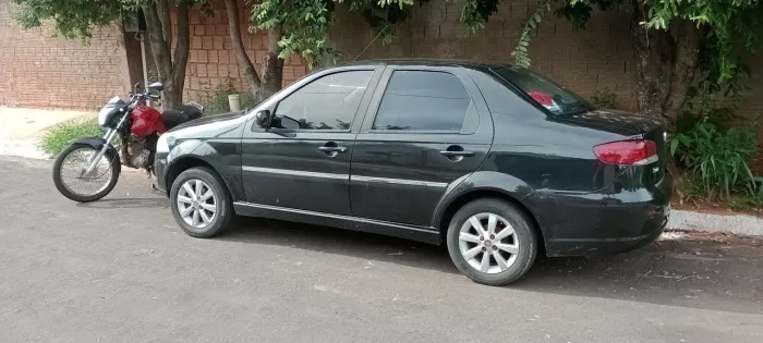 Fiat Siena EL Celeb. 1.0 MPI Fire Flex 8V 4P 2010